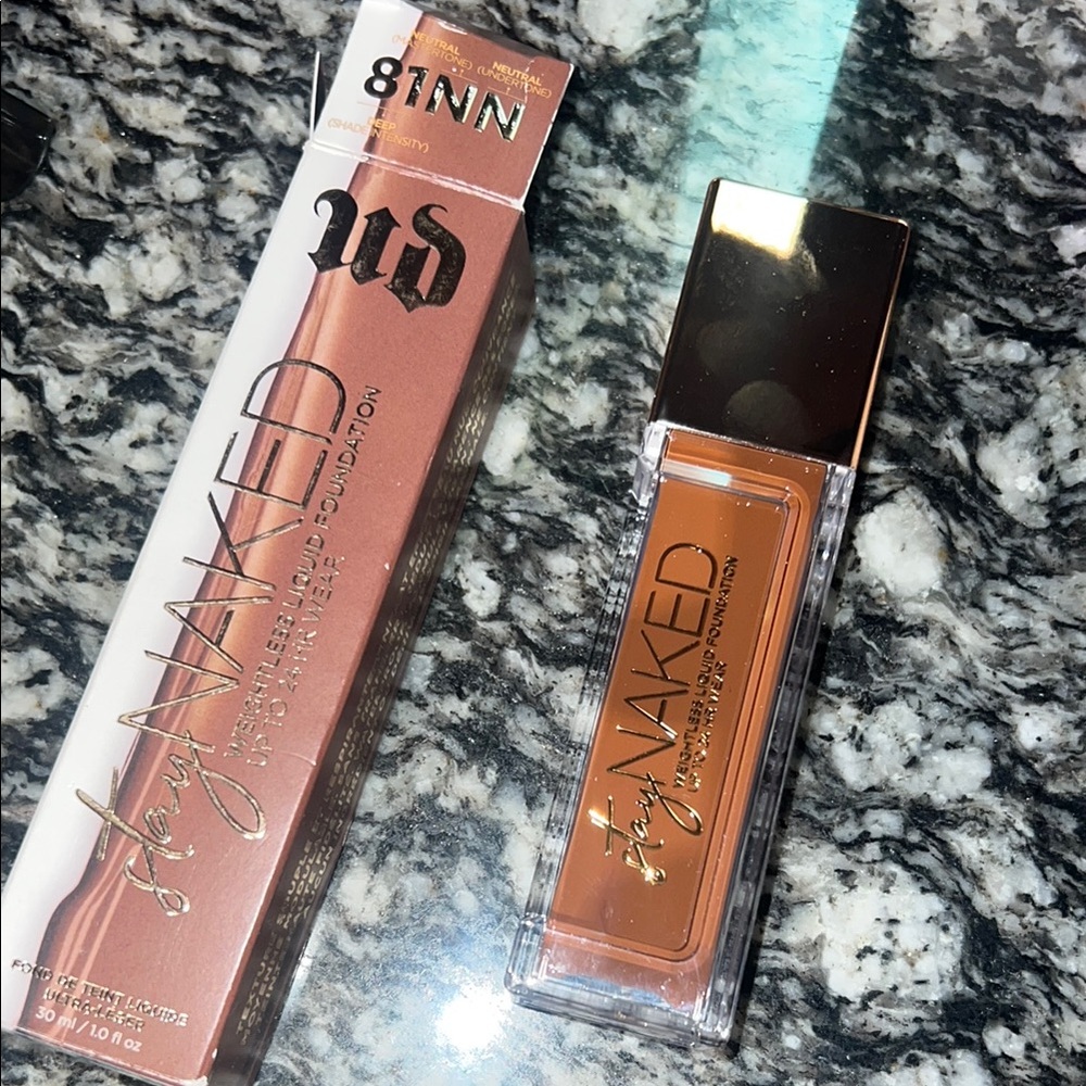 Urban Decay Stay Naked Foundation - 8NN Brown